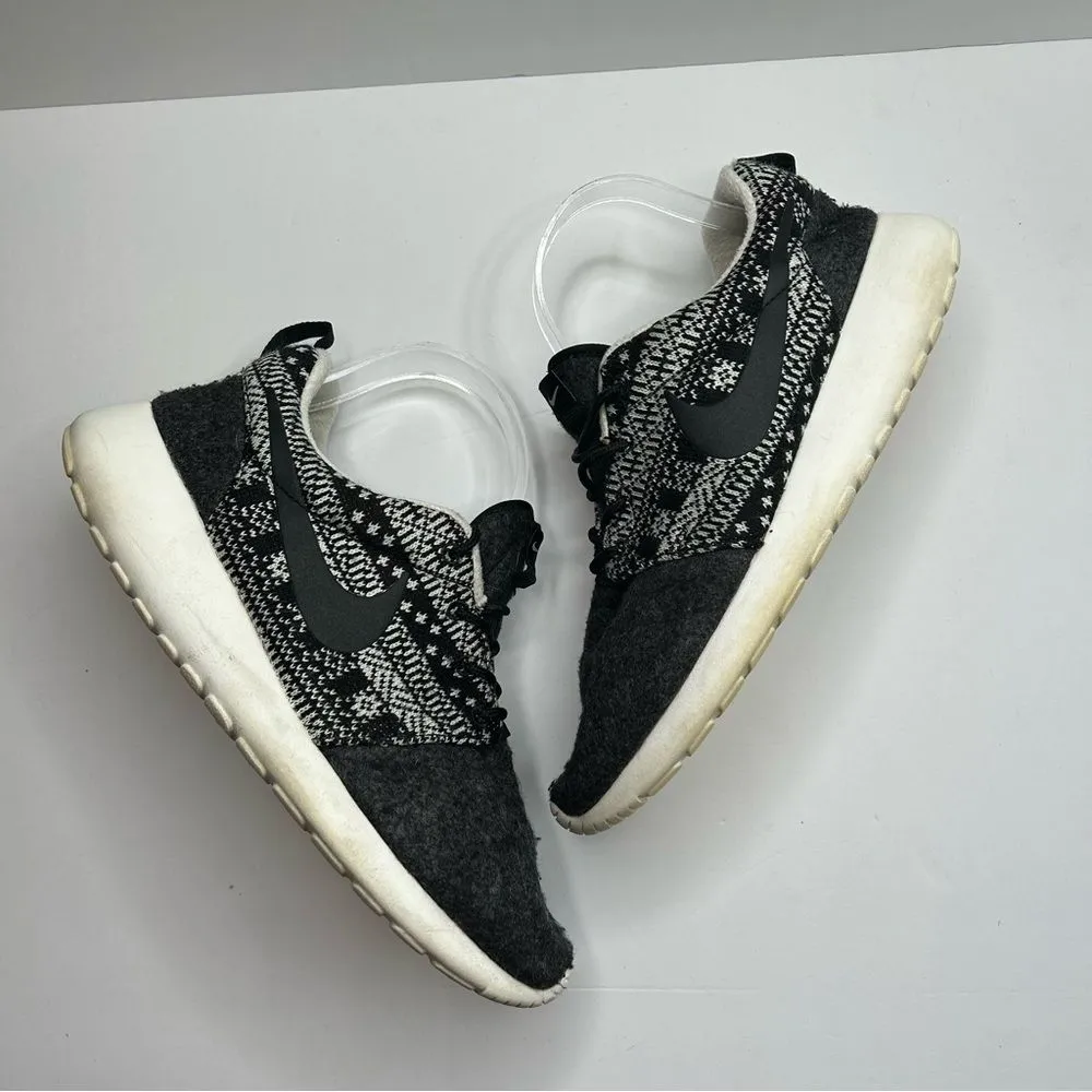 Nike Roshe One Winter Print Shoes Women's sz 8.5 Black 685286-001 Fair Isle Knit - Image 3