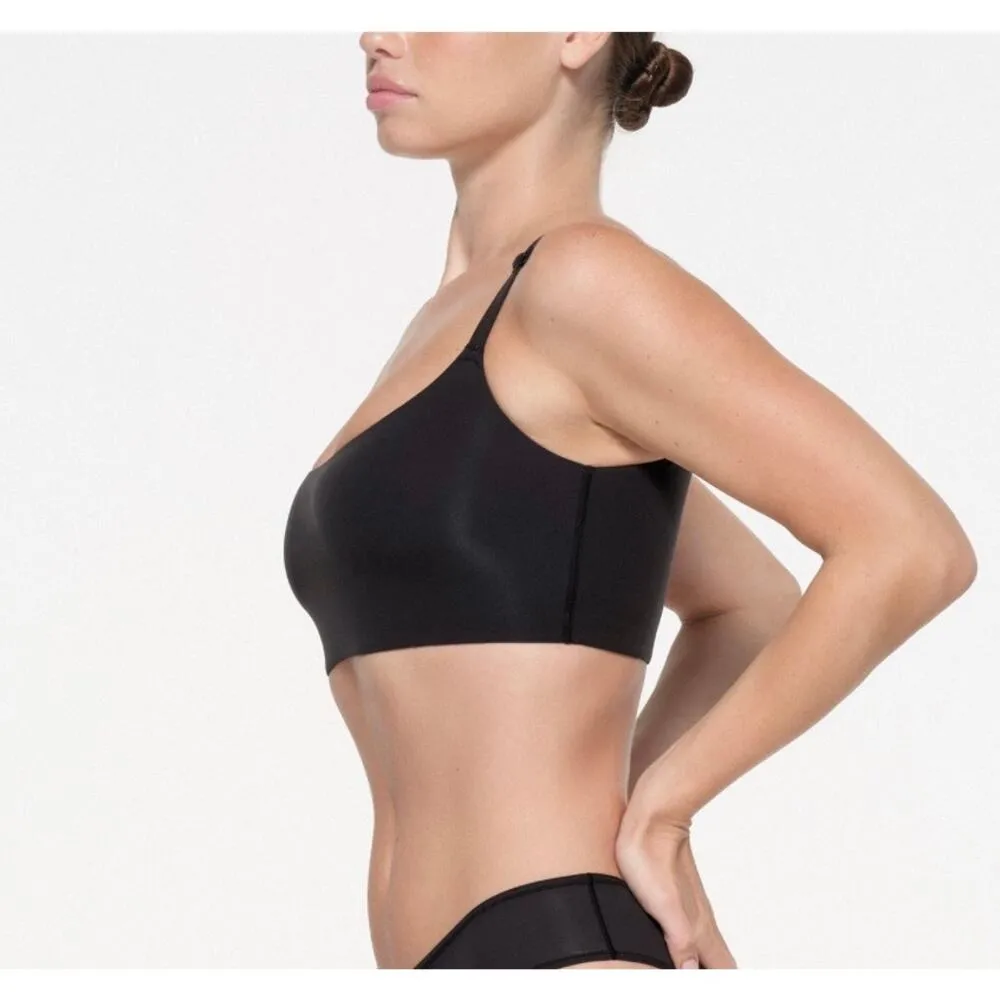 SKIMS FITS EVERYBODY BACK SMOOTHING SCOOP BRALETTE onyx size XS ( new) - Image 2