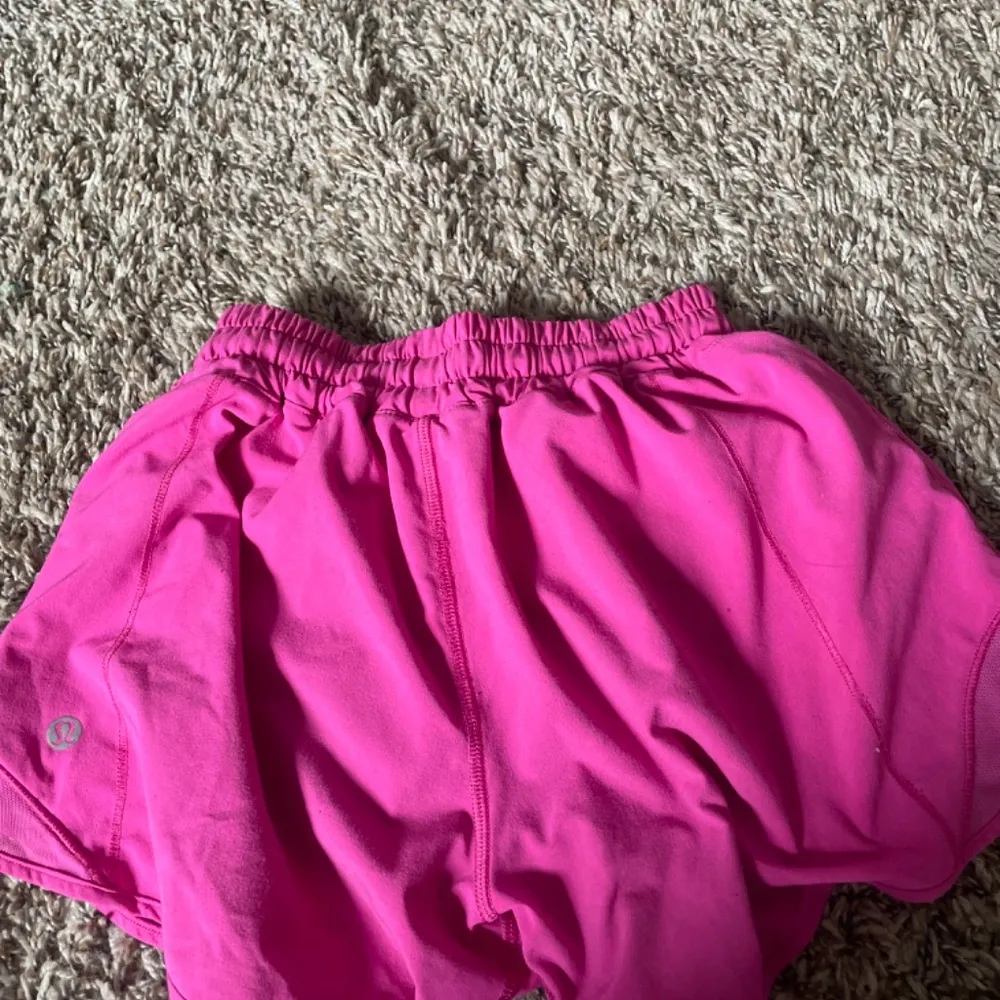 lululemon sonic pink shorts - Image 2