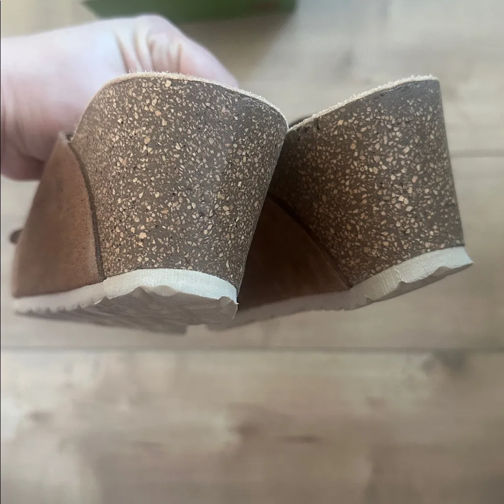 Yokono Women's Brown Leather Suede Wedge Sandals Size 7.5 Shoes Buckled Strap Green - Image 7