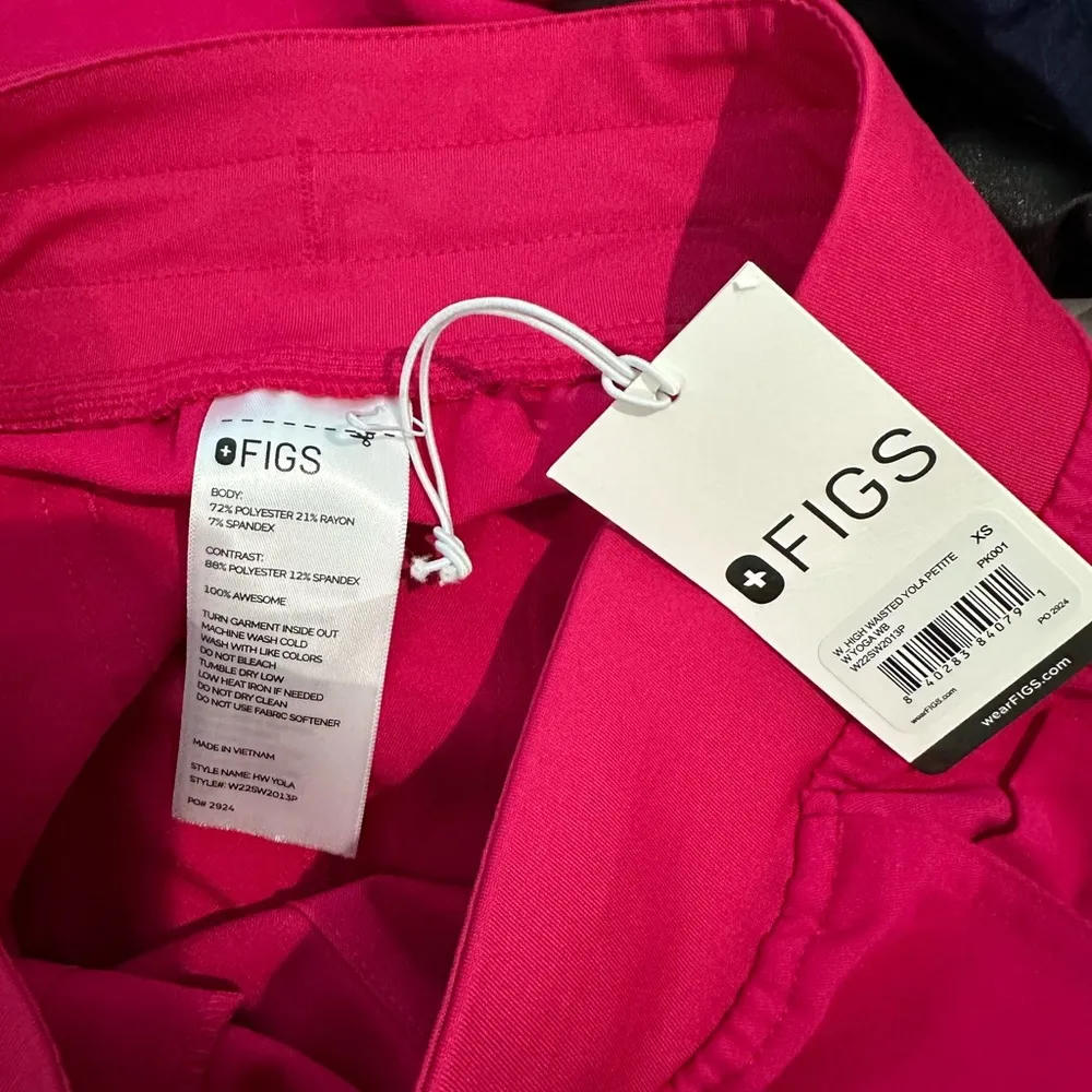 NWT  Yola Skinny Scrub Pants- High Waist - Image 5