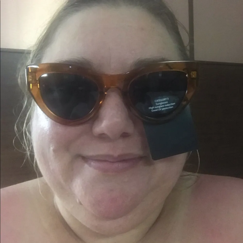 Rubi cotton on sunglasses in Carmel cotton on new - Image 3