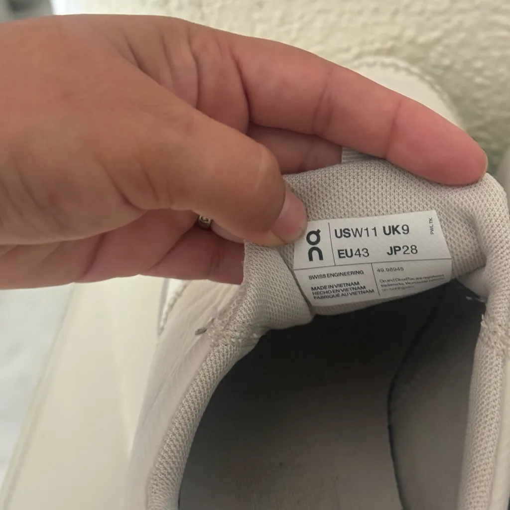 On cloud Cloudaway Sneaker in Ivory & Pearl Sneakers size 11 women’s White - Image 12