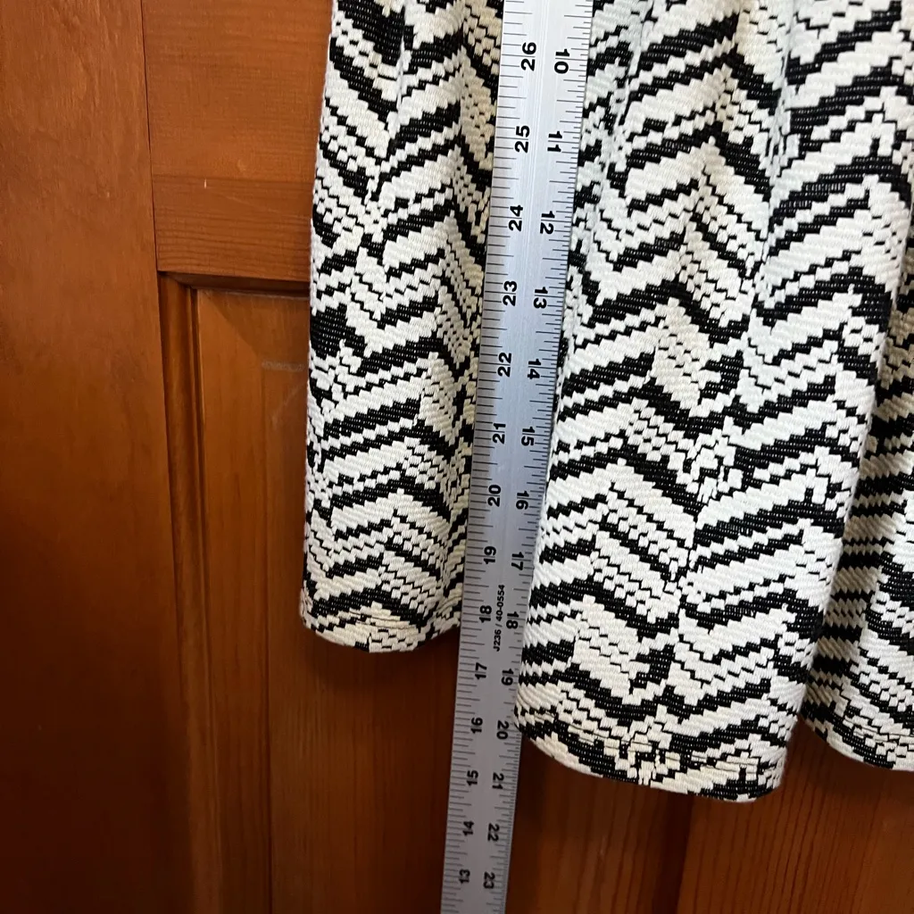 Emerald Sundae women’s fit ‘n flare black and white Aztec print sleeveless dress Size L - Image 9