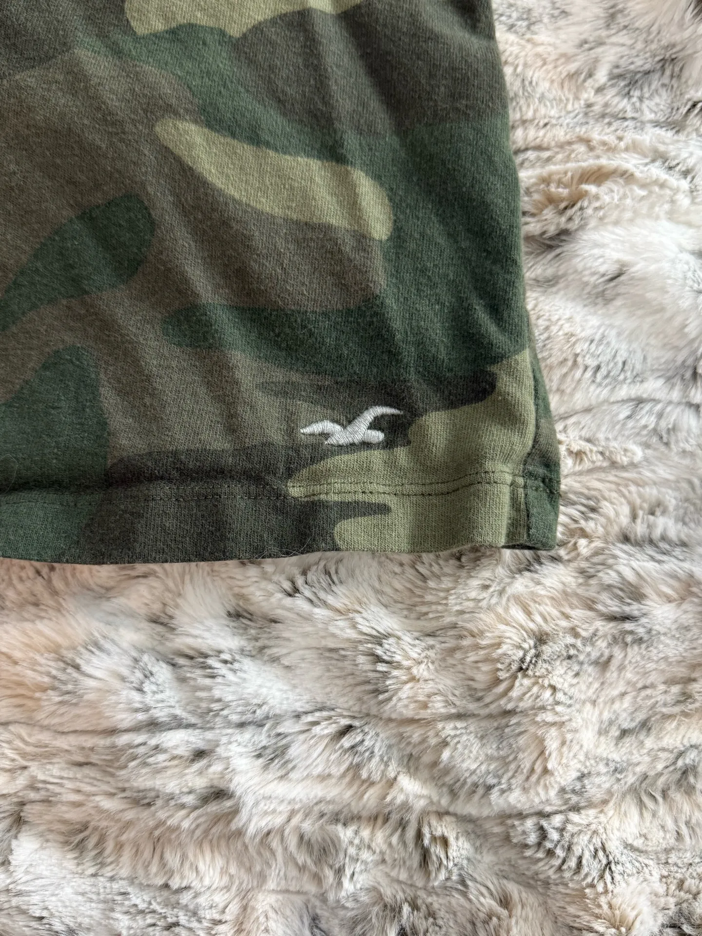 Hollister Camo T-Shirt - Image 3