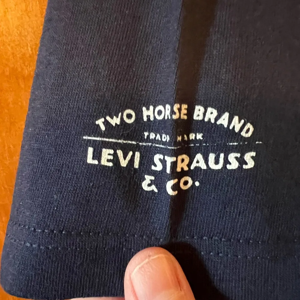 Levi Strauss Two Horse Brand Vintage T-Shirt NWT Medium Levi’s Levis Blue Flag - Image 6