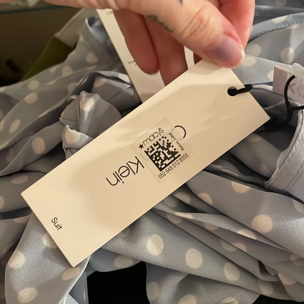 NWT Calvin Klein Sleeveless Blouse - Image 4