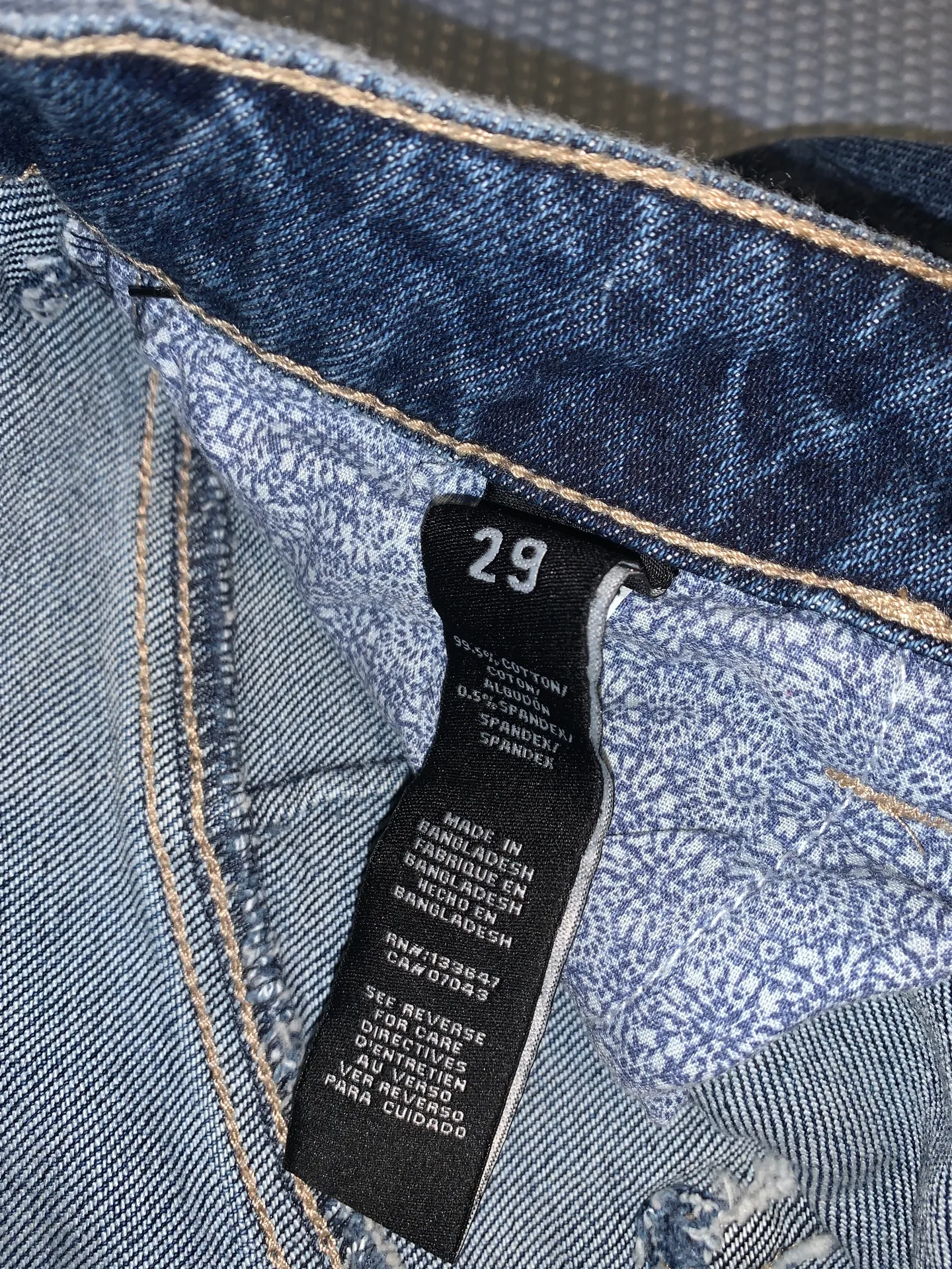 Kendall + Kylie kendal and kylie shorts - Image 3