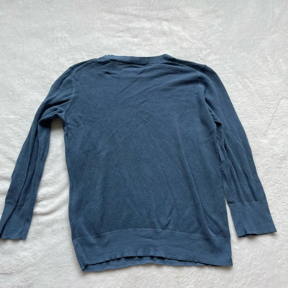 Vince. Blue Lightweight Sweater - Image 6
