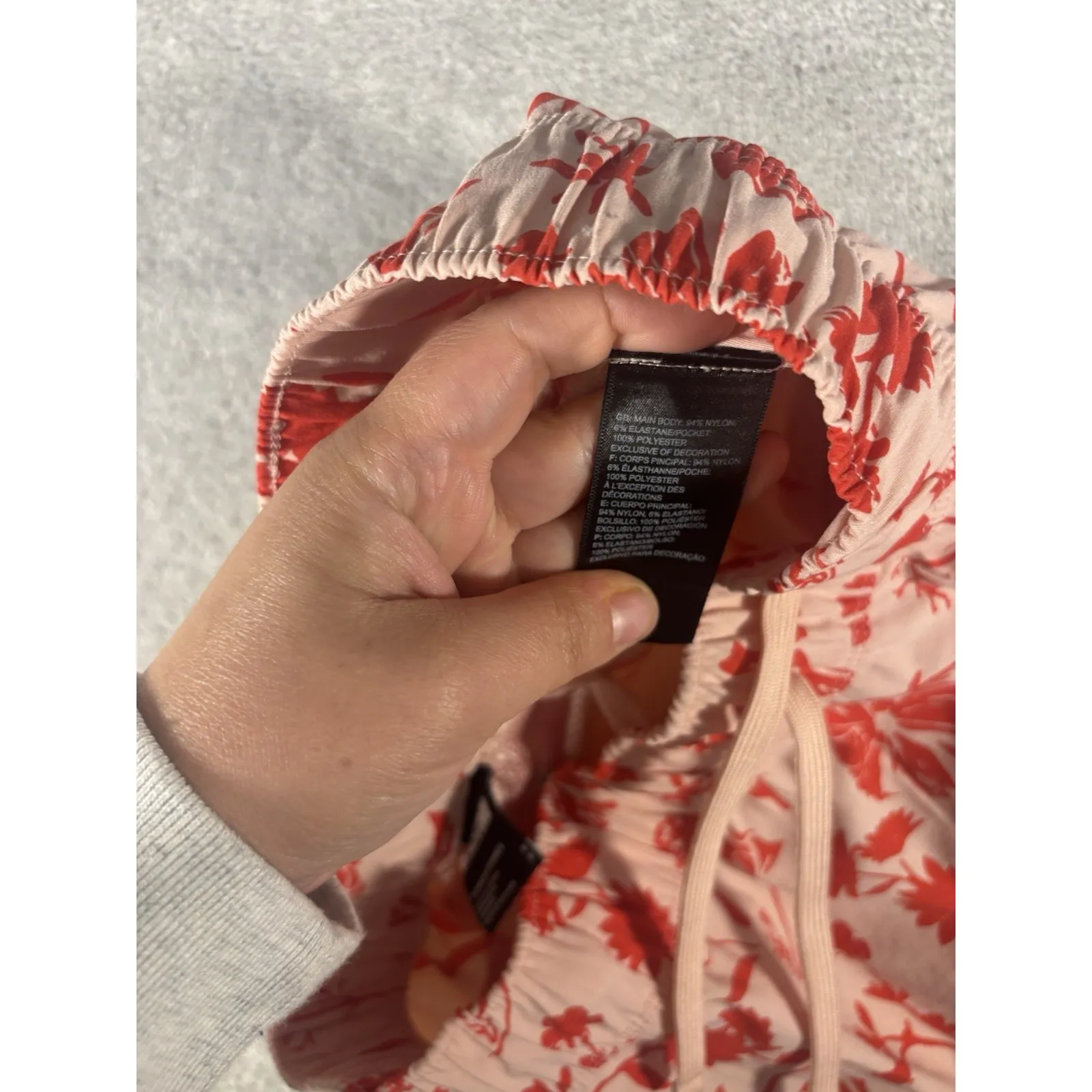 The North Face | Red/Pink‎ Class V Mini Shorts Size Small - Image 5