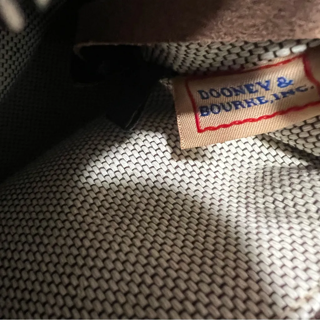 Dooney & Bourke Brown Leather and Suede Slouch Bag vintage - Image 6