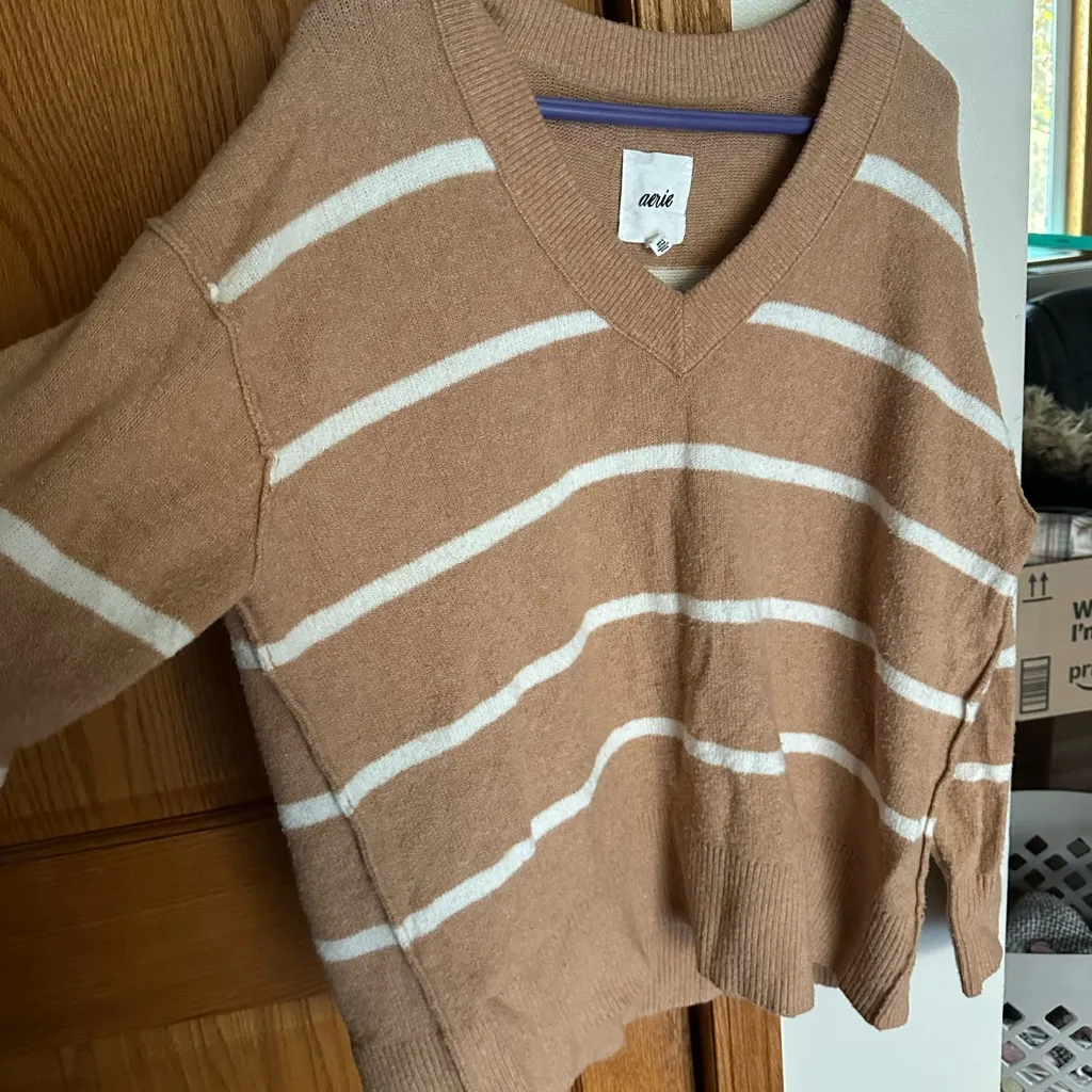 Aerie V-Neck Sweater in Tan and White Stripes - Image 2