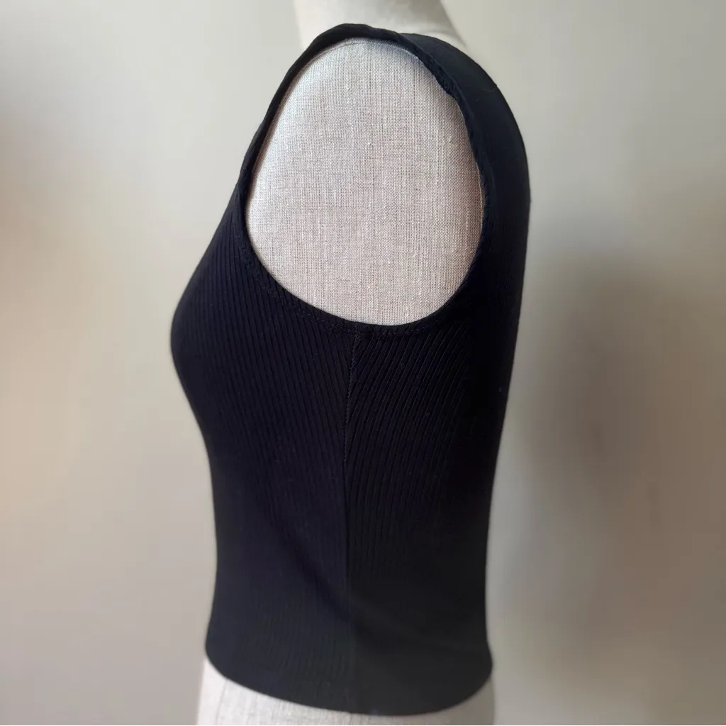 BDG Ribbed Square Neck Tank Top Black M EUC Casual Layer Minimalist Clean Solid - Image 4