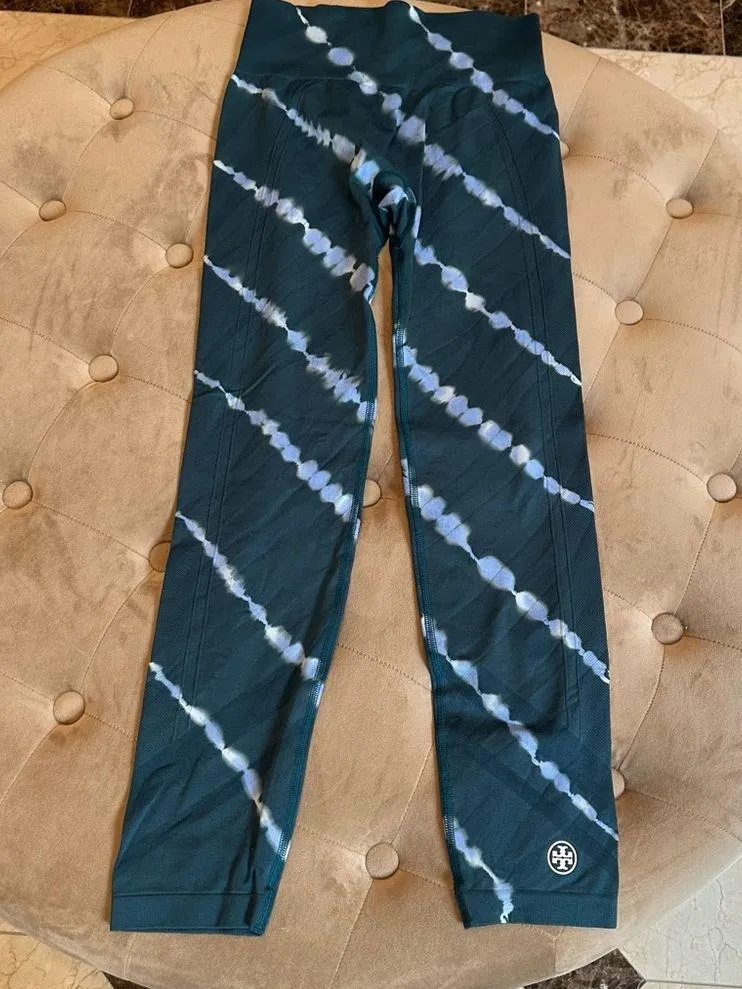 Authentic Tory Sport Tie Dye French Terry Crew Sweatshirt and Legging Set - Image 5