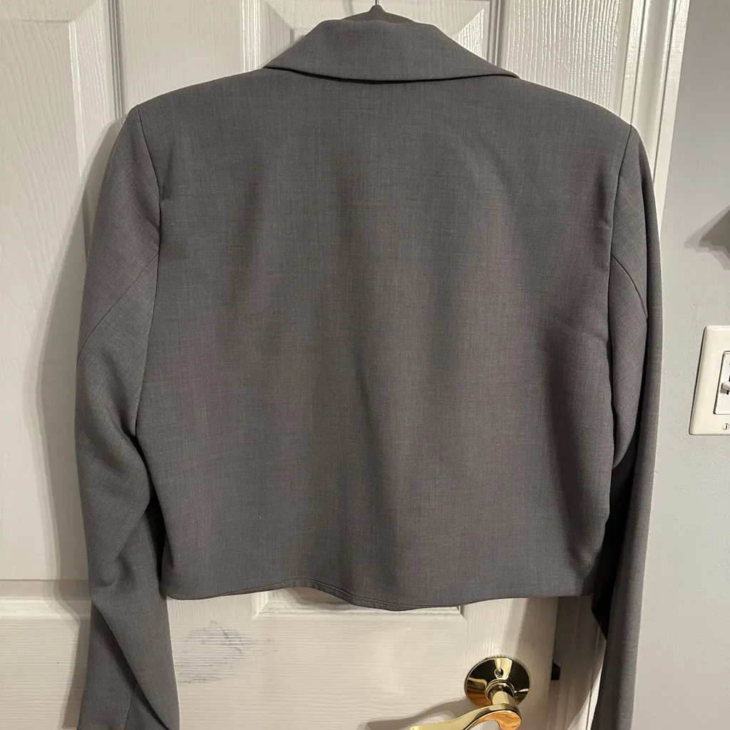 Abercrombie & Fitch Women's Classic Gray Blazer - Image 2