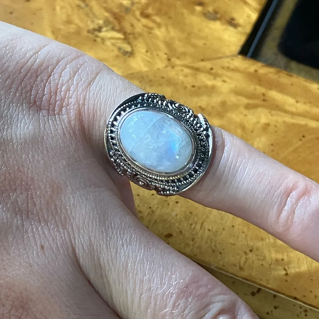 Natural Rainbow Moonstone Sterling Silver Cocktail Ring Size 5 - Image 4