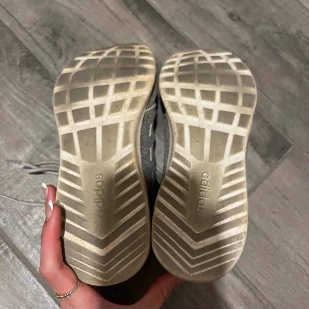 Adidas  Grey Cloudfoam tennis shoes - Image 6