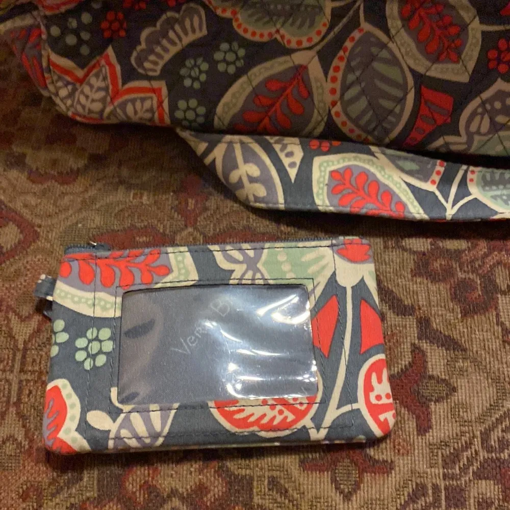 COPY -Vera Bradley On The Go Nomadic Floral Bag - Image 10