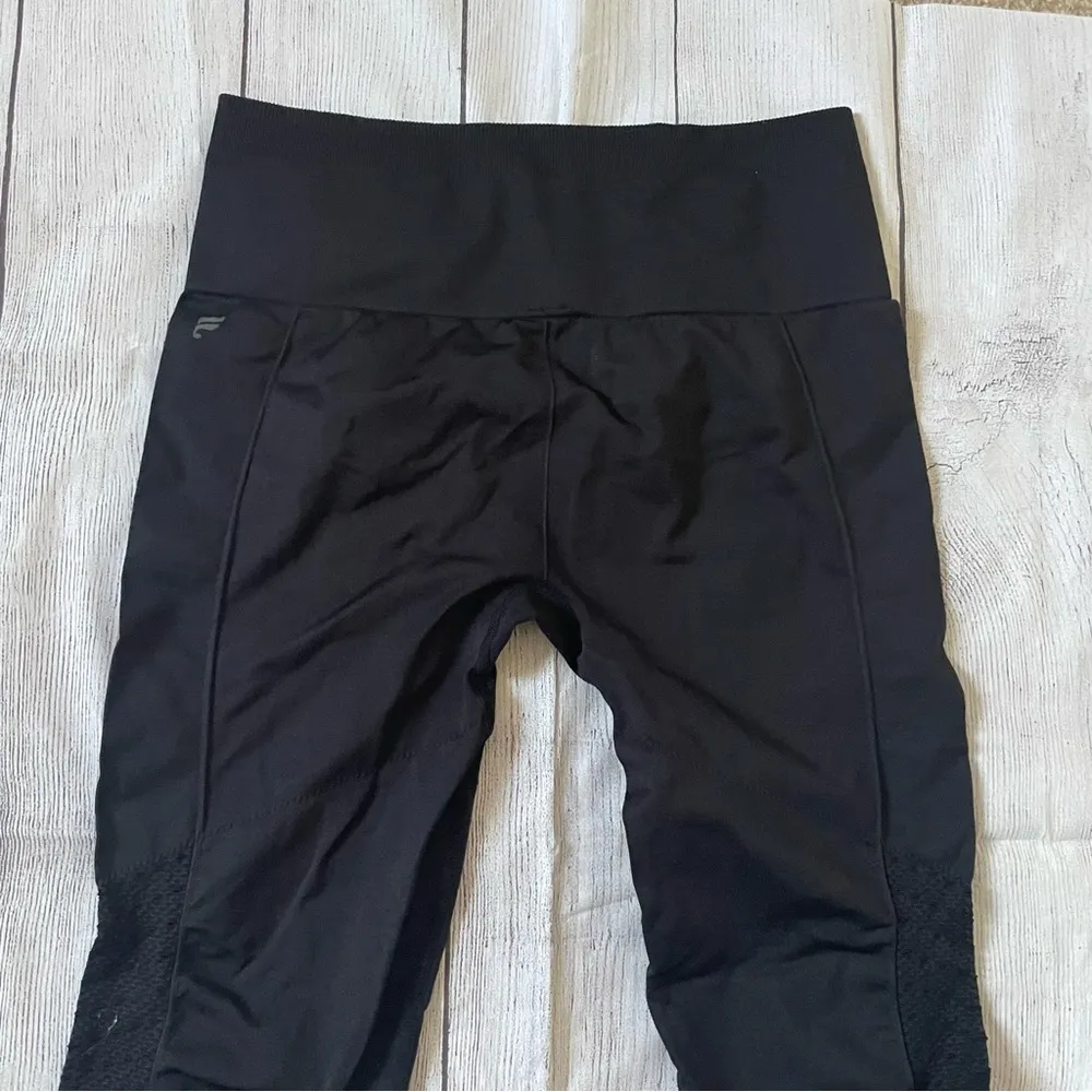 Fabletics Sync Seamless High-Waisted 7/8 Legging - Image 5