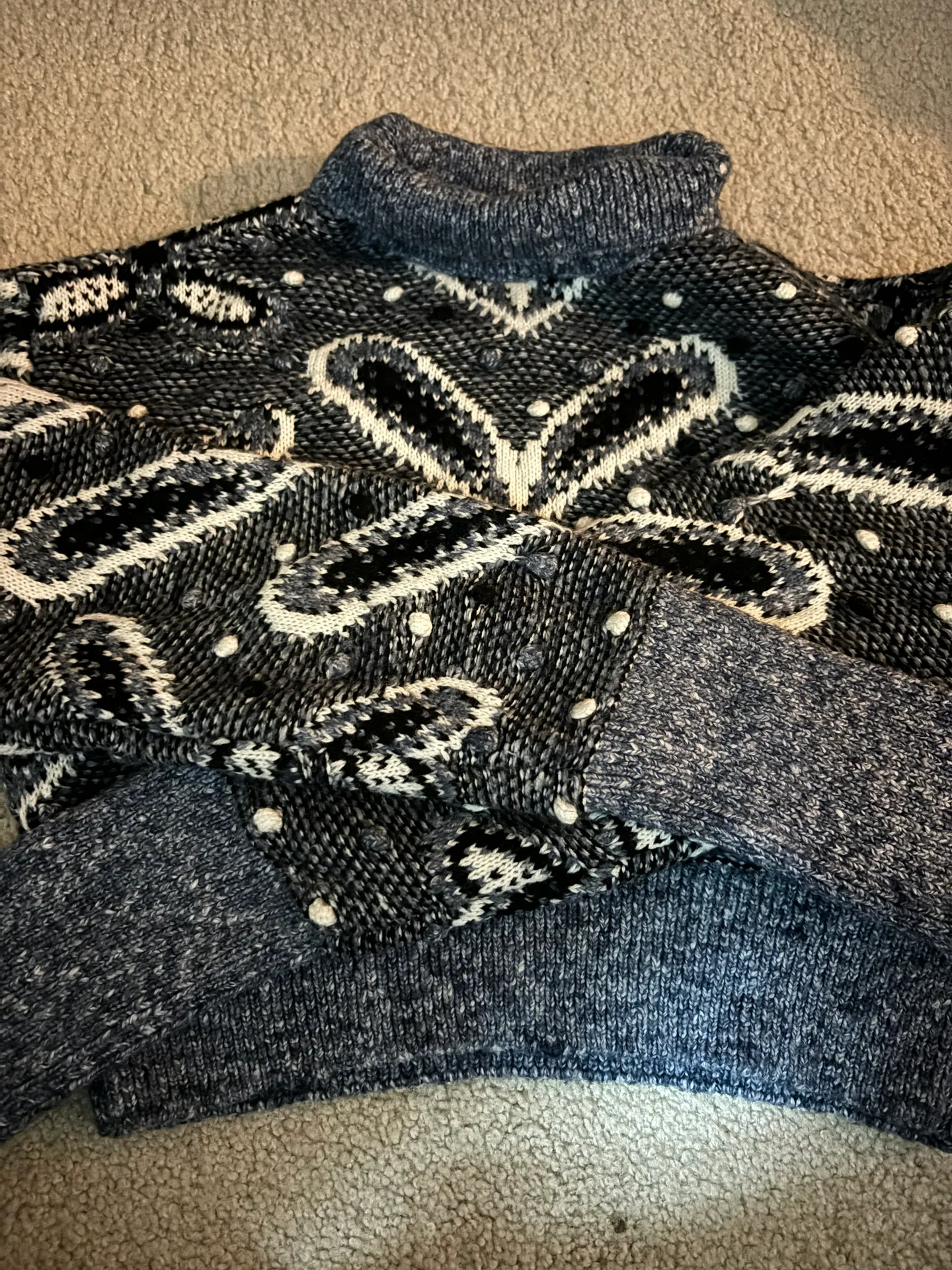 Sweater - Image 5