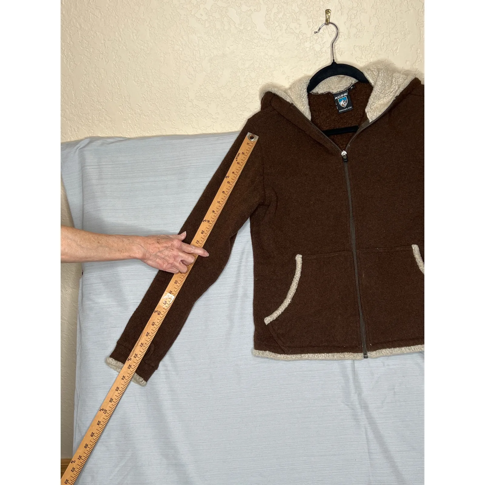 Kuhl size M jacket brown/cream zip up hooded soft cozy **flaws see photos - Image 6