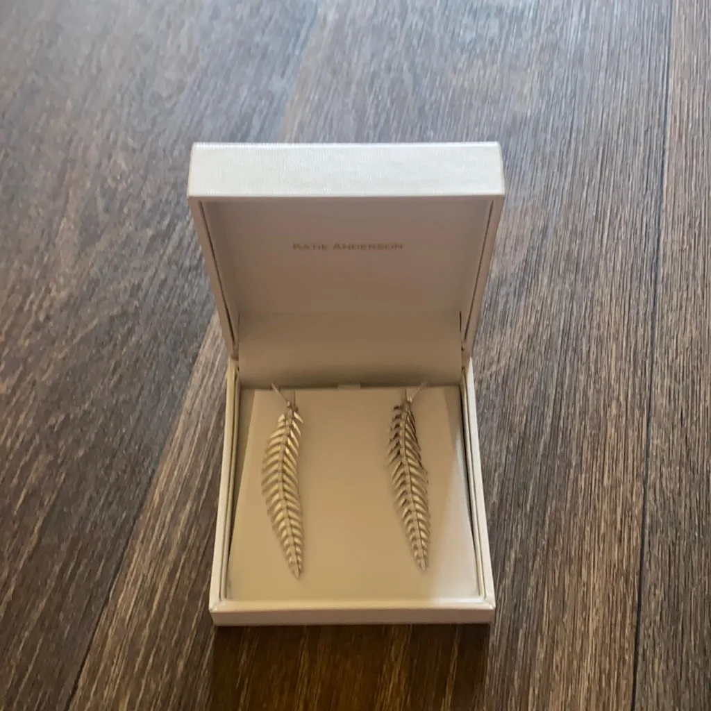 NWT Katie Anderson Silver Diamond Feather Earrings - Image 3