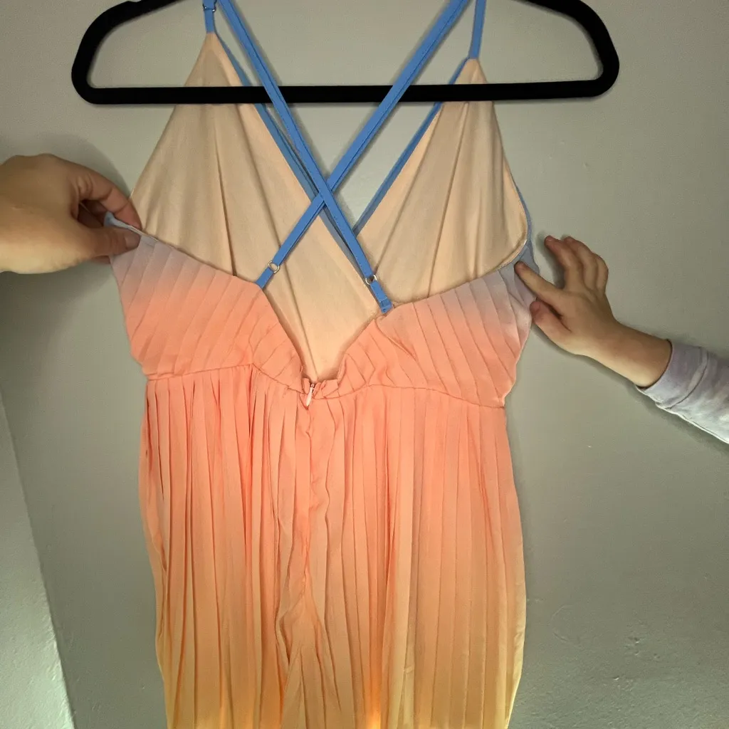 Lulu’s Pleat the Way Blue and Pink Ombre Pleated Romper Women’s Size Small - Image 4