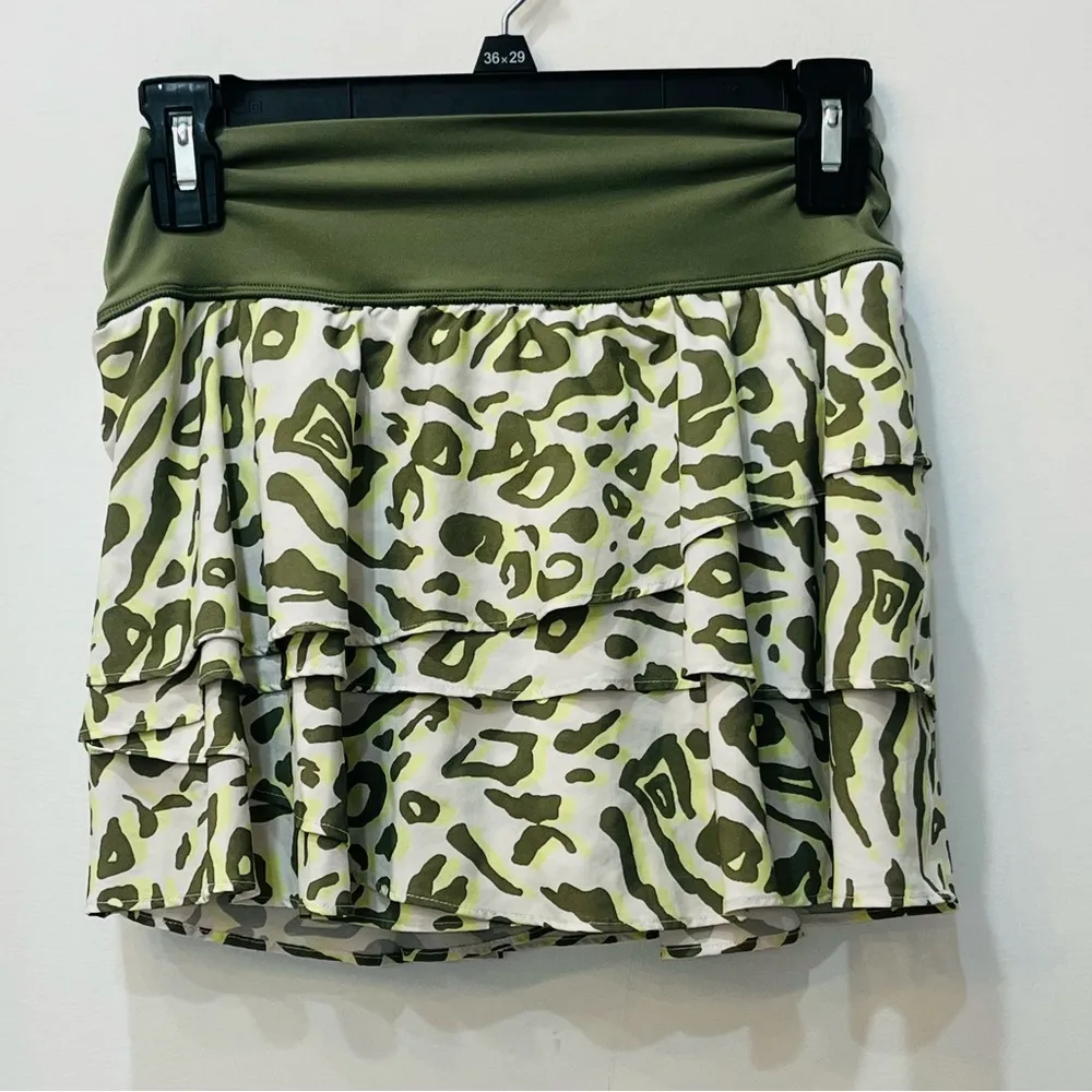 OFFLINE By Aerie Maggie Ruffle Tenis Skirt skort Olive Green Leopard size small - Image 2