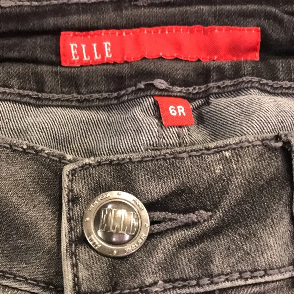 Elle Jeans Women's Gray Skinny Mid Rise Denim Jeans Size 6R GUC #3238 - Image 6