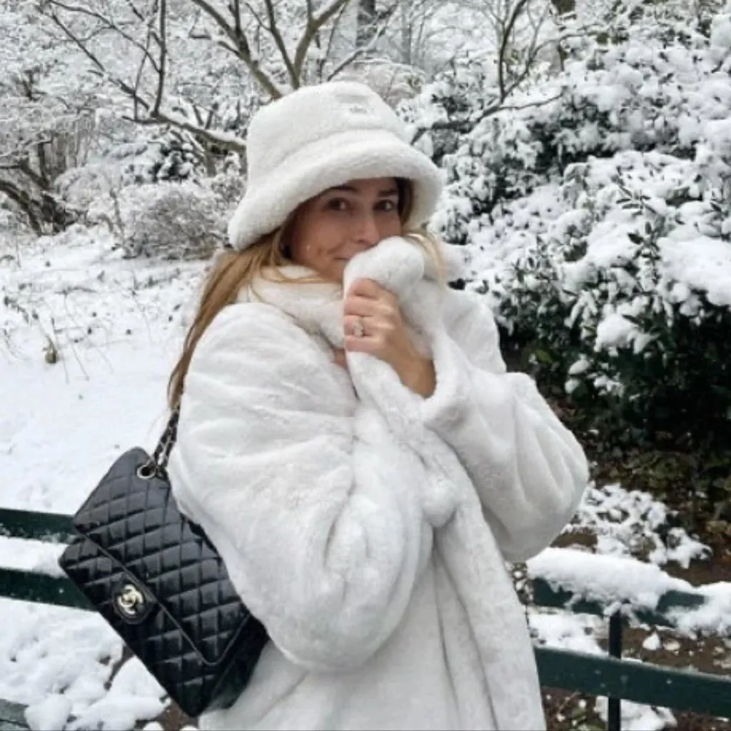 ALO Yoga Oversized Sherpa Trench White - Image 2