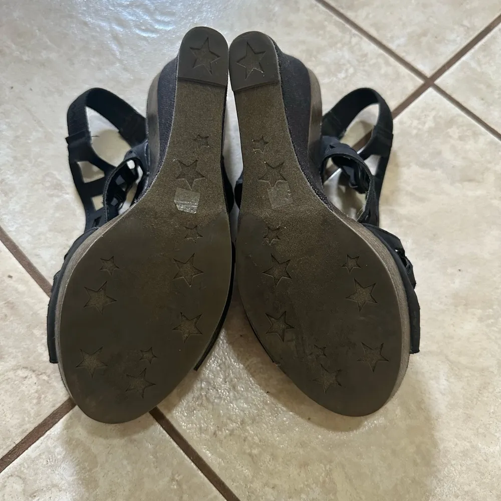 Bucco Serenas Wedge Sandal Black 9 Laser Cut Straw Heel Platform - Image 6