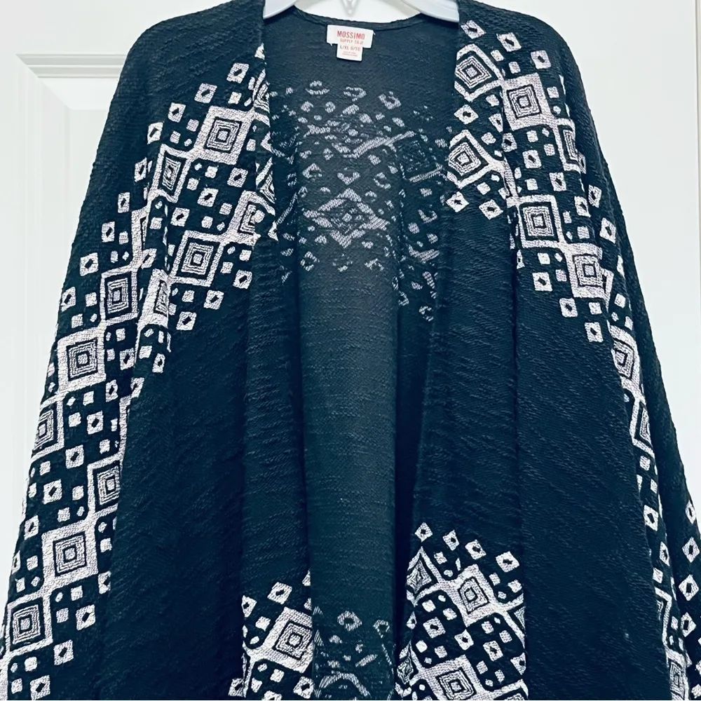 Mossimo Boho Style Cape Black and White Size Large - Image 4