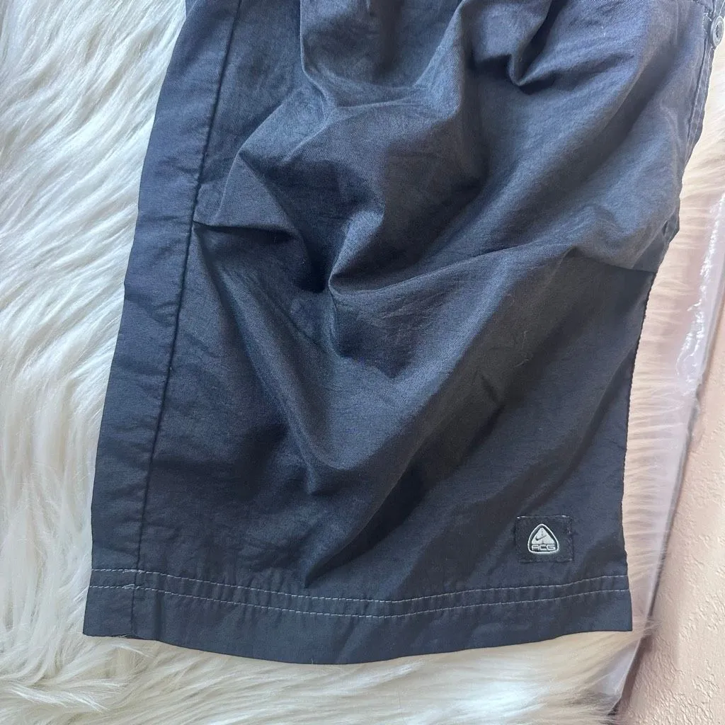 Nike ACG Crop Pants Size Small Black - Image 12