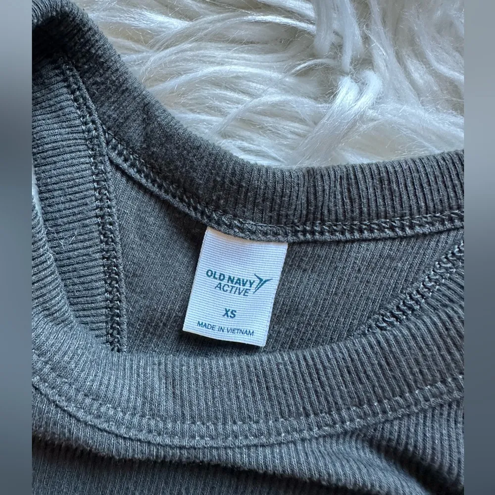 Old Navy ribbed active tank - Image 3