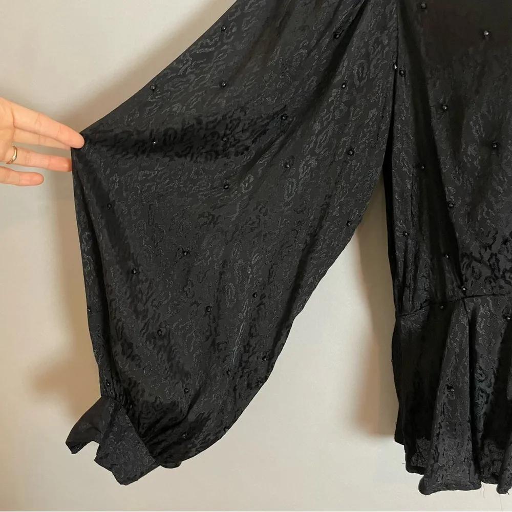 Topshop Blouse Cut-Out Black Leopard Print Beaded Peplum Long Sleeves Size 8 Top - Image 9