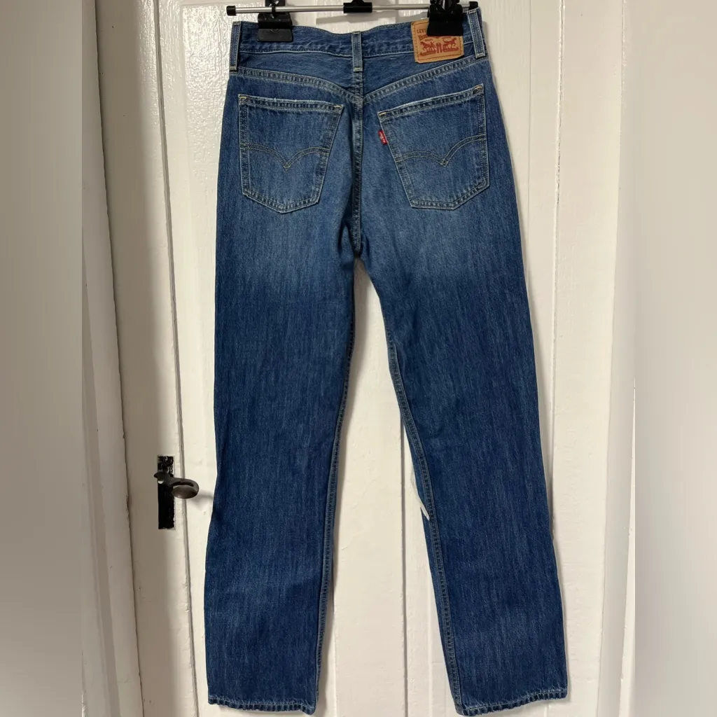 Levi’s Low Pro Straight Medium Wash Denim Jeans size 25 - Image 4