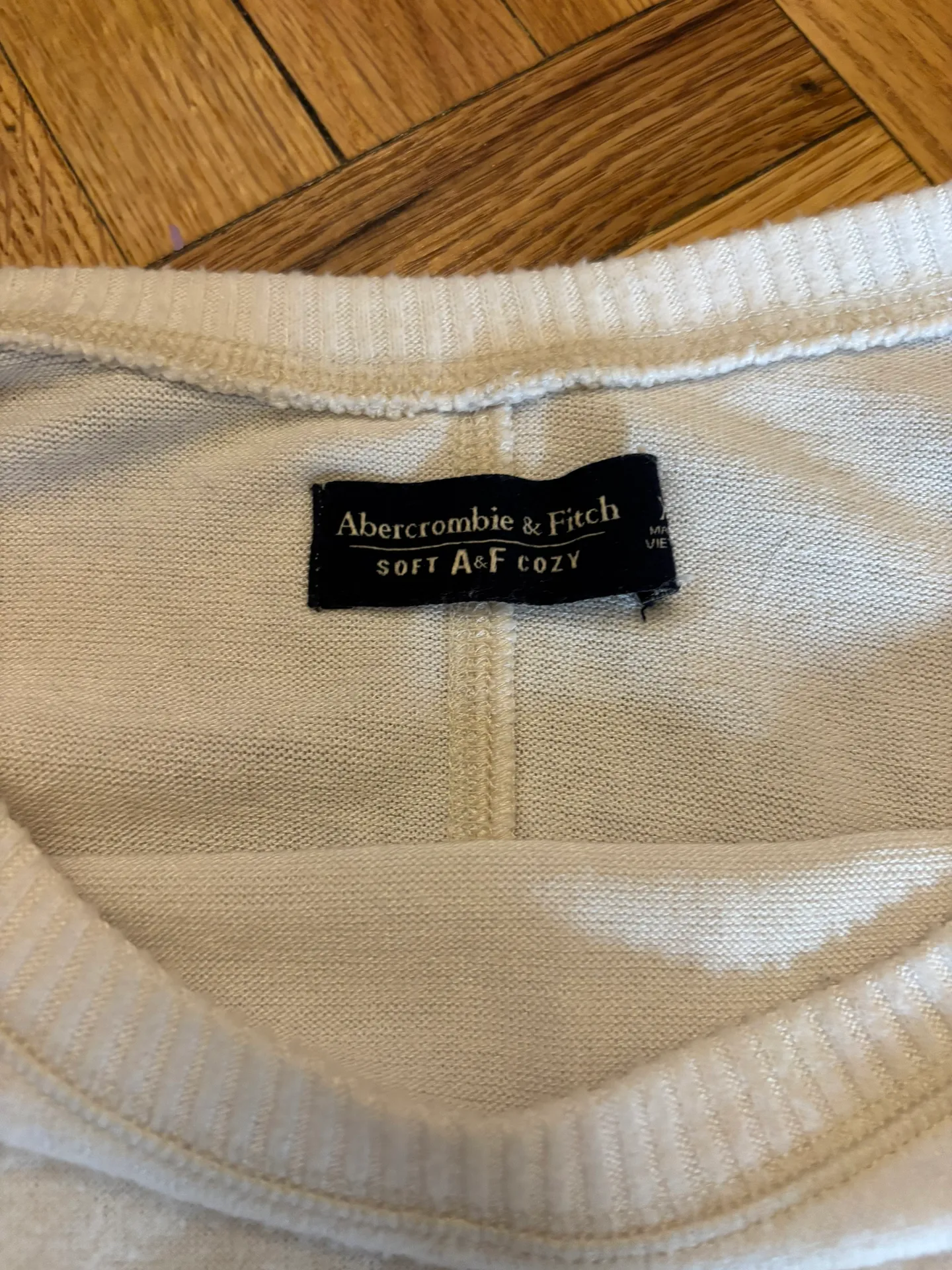 White Sweater - Image 4