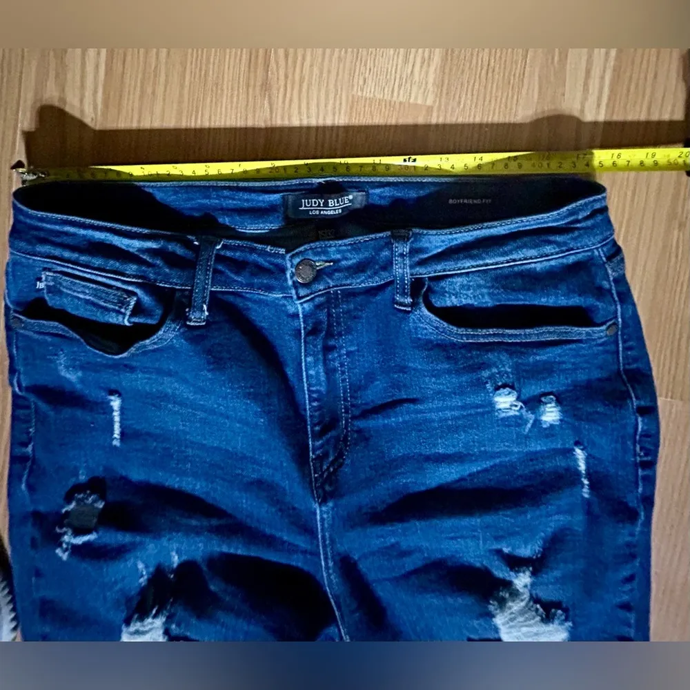 NWOT plus ladies Judy Blue distressed dark wash denim skinny boyfriend fit 15/32 - Image 9