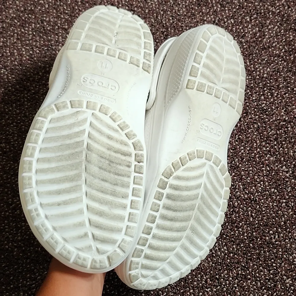Crocs White  Size 11 - Image 5