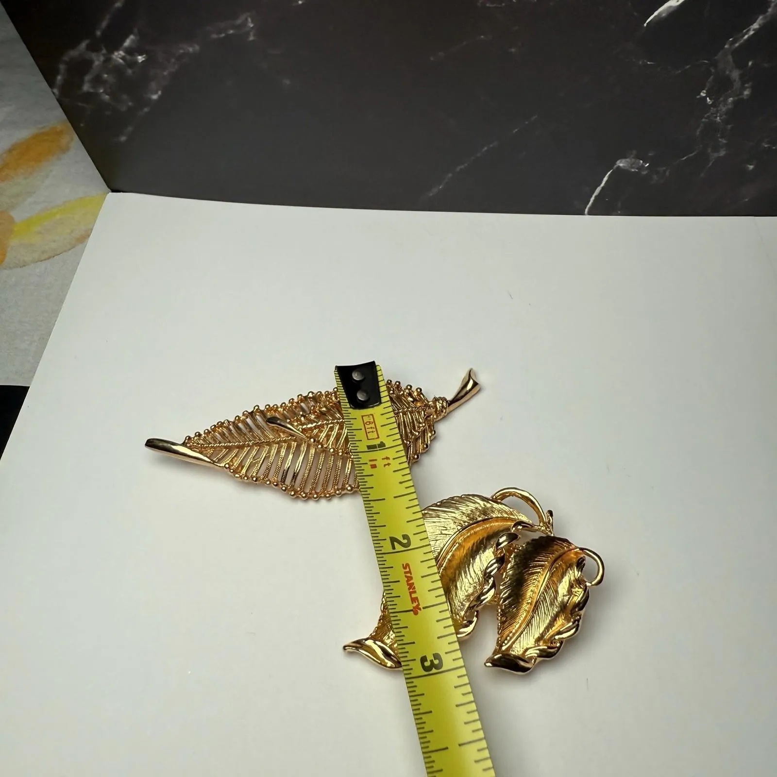 Autumn Leaf Brooch Pins Lot Of 2 Gold Tone Fall Leaves - Image 4