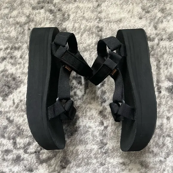 Teva Flatform Universal Platform Sandal - Image 2