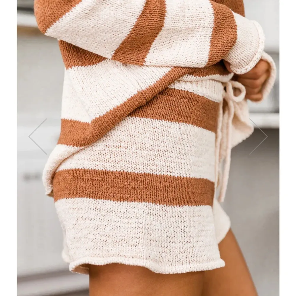 Brand New Striped Crochet Shorts Brown/Tan - Image 2