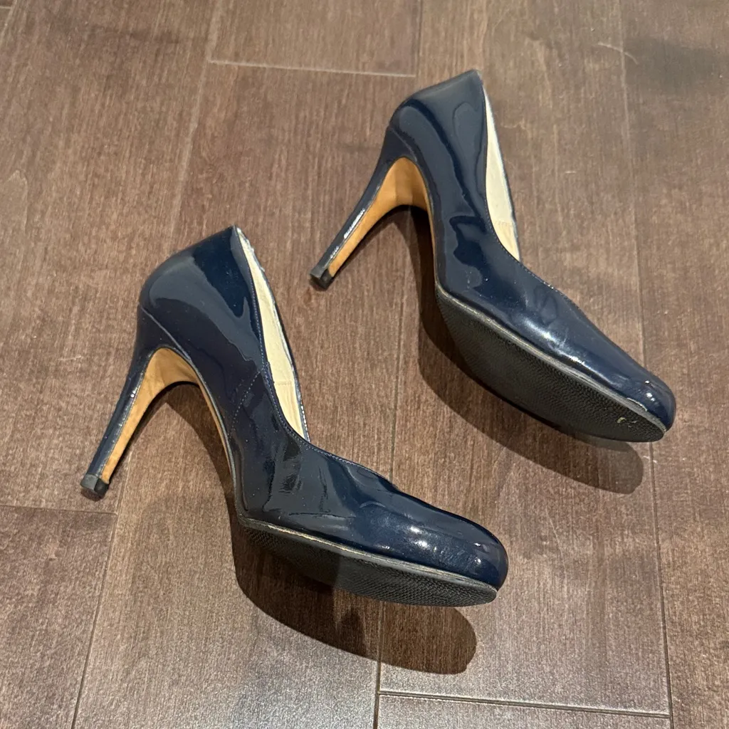 LK Bennett Stila Round Toe Patent Leather Healed Courts 3.5” Blue Navy Size 37 - Image 3