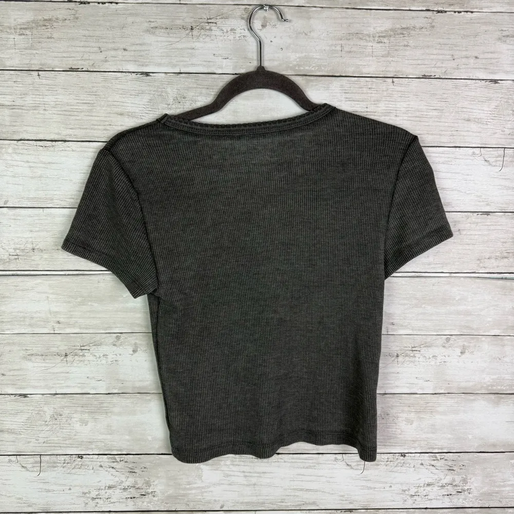 Aerie Waffle Knit Short Sleeve Tee Shirt Gray Size Medium - Image 3