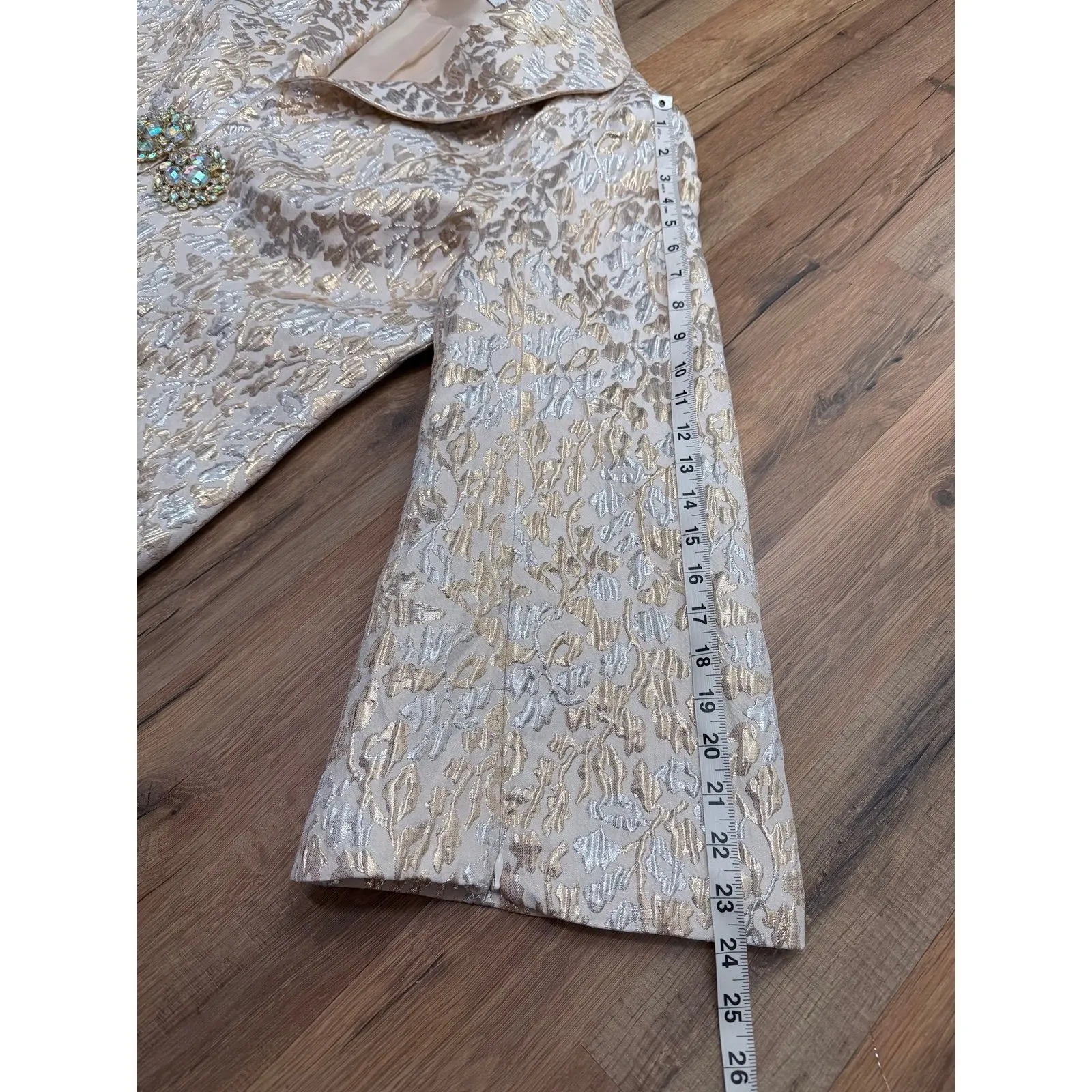 Lily & Taylor brocade blazer gold silver‎ metallic jeweled clasp jacket size 16 - Image 8