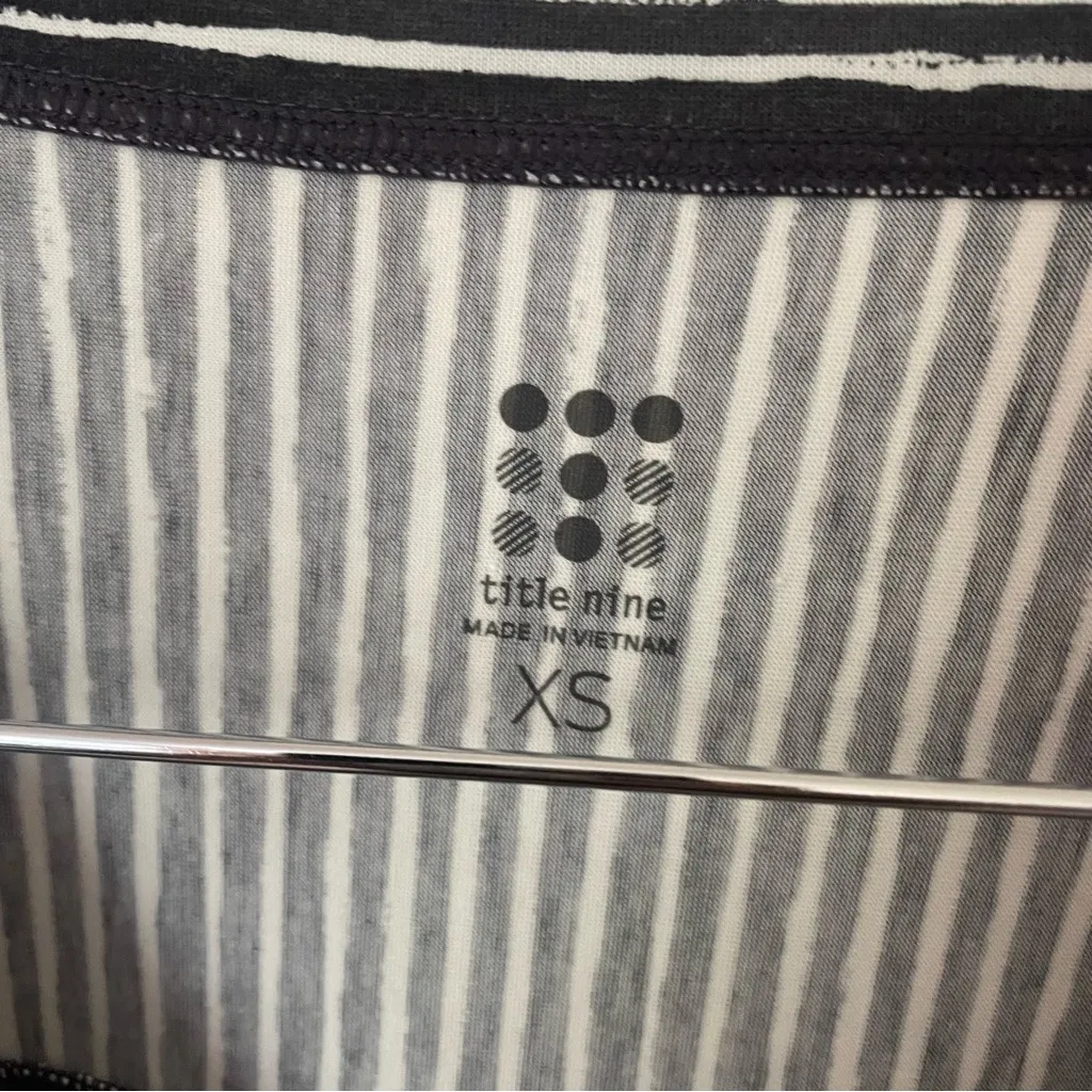 BOGO Title Nine Hiolani Painted Stripe T-Shirt Dress in Black & White Size XS - Image 3