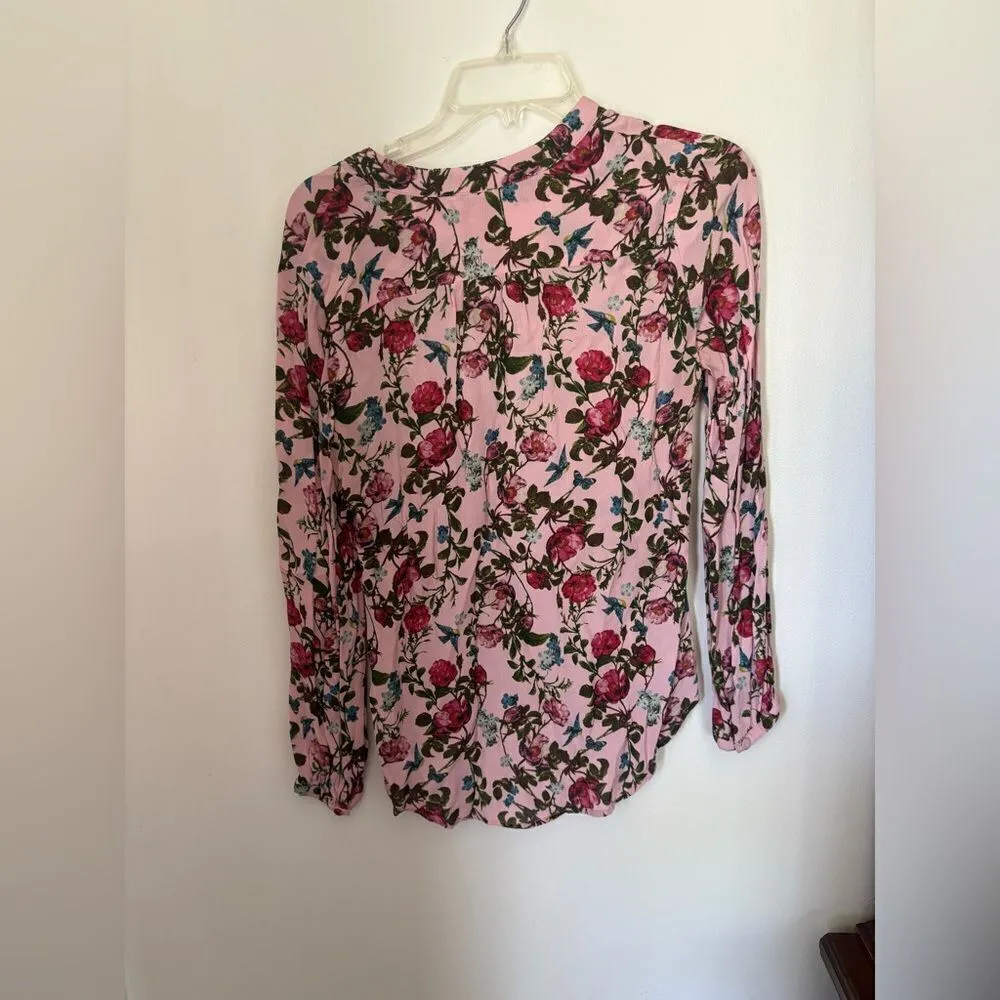 Kut from the Kloth pink floral button down long sleeve top size small - Image 6