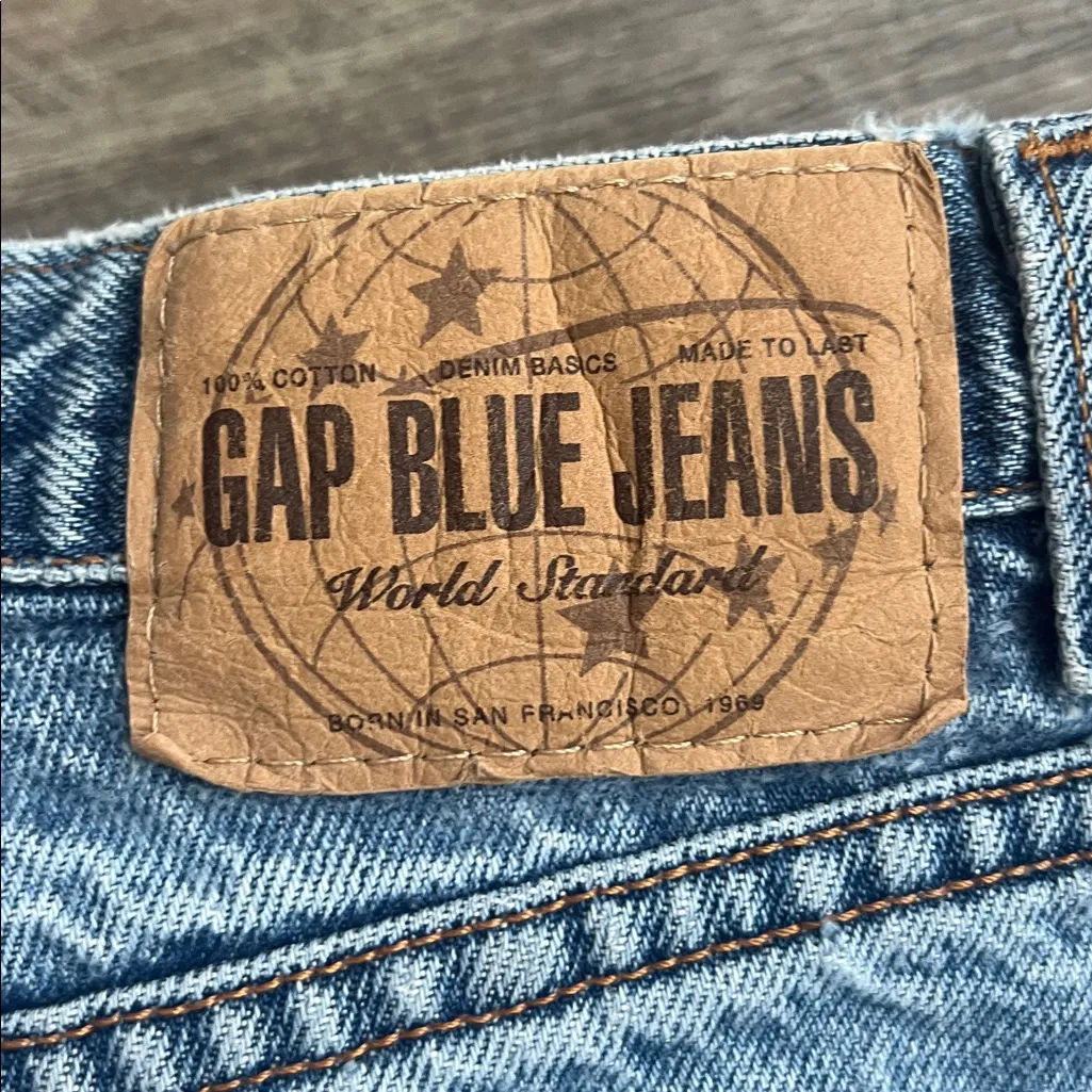Vtg Y2K GAP High Waist Jeans | Size 8 | Classic Fit “World Standard” Blue Denim💚 - Image 8