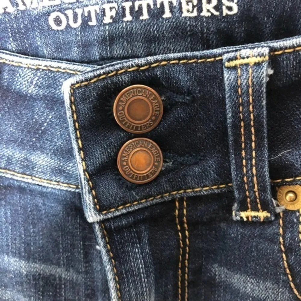 American eagle artist dark wash cropped jeans - Image 4