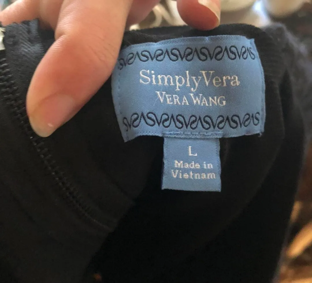 Simple Black Top Size L - Image 4